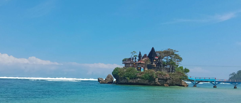 Pantai di Malang yang cocok untuk camping