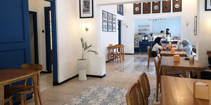 Salah satu Kafe yaitu Hindia Koffie En Eaten (Taufiq Prasetyo).