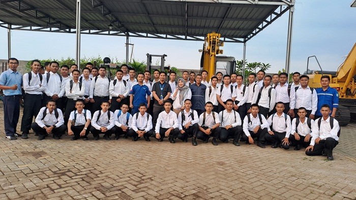 BERPRESTASI: Tim HRD PT. PP Presisi melakukan rekrutmen tenaga kerja dari kelas XII di Workshop Teknik Alat Berat SMK Muhammadiyah 1 Kepanjen beberapa Waktu Lalu.