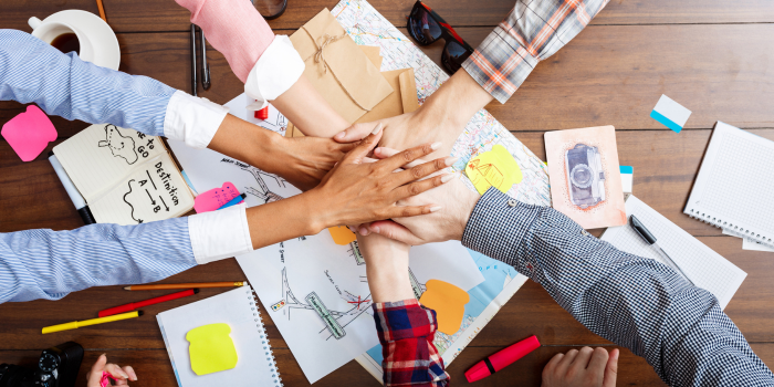 Ilustrasi teamwork (freepik.com).