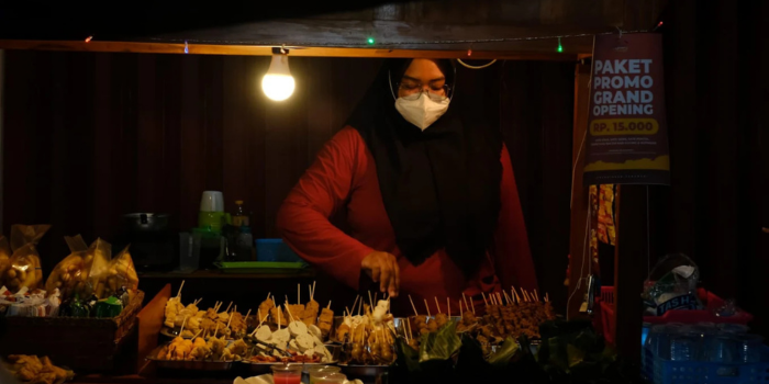 Angkringan Semanggi Malang.