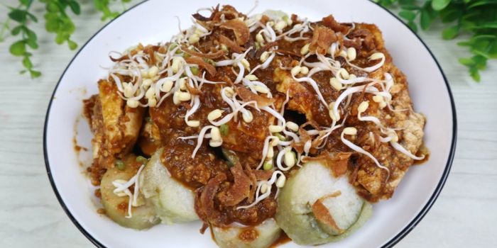 Foto hidangan tahu lontong