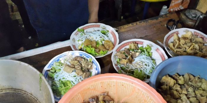 Foto hidangan tahu campur khas Malang