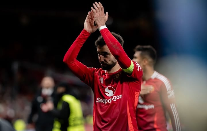 AKAN DILEGO?: Bruno Fernandes yang kurang cocok dengan skema Ruben Amorim di Manchester United siap pindah klub dalam bursa transfer kali ini.
