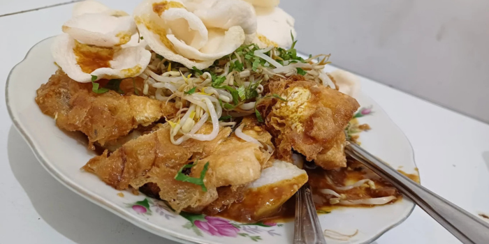 Tahu telor Pak Suroto (Erdwiansa Rachmad).