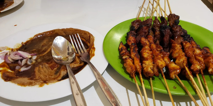 Warung Sate & Gule Kambing Bang Saleh (Nicholas Owen).