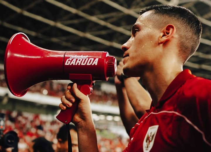 SANG KAPTEN: Jay Idzes bakal menjadi pemimpin di lini belakang Timnas Indonesia.
