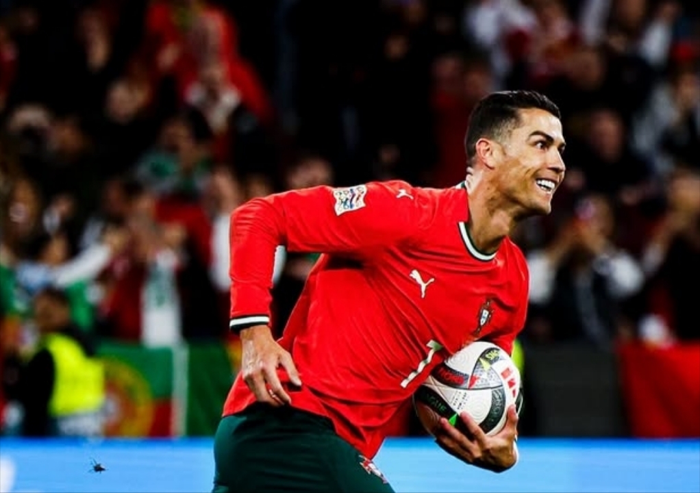 ERA TERJAGA: Cristiano Ronaldo berhasil membawa Portugal juara Nations League 2025 di usia 40 tahun. Pemain seperti Lamine Yamal dan Pedri yang dia kalahkan di final belum bisa menggesernya.