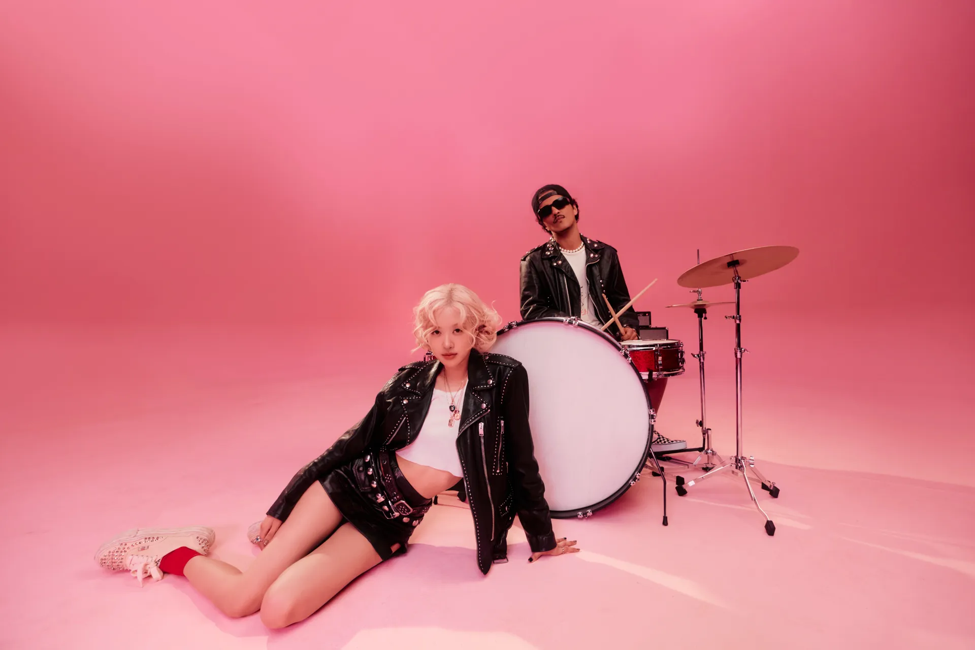 APT. Rose BLACKPINK ft. Bruno Mars (Atlantic Records)