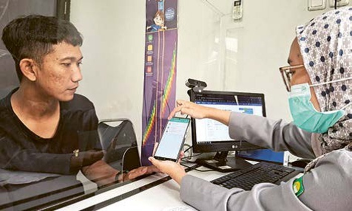 MODERN: RSI Aisyiyah memperkenalkan aplikasi AisyCare untuk mempermudah pasien berobat.