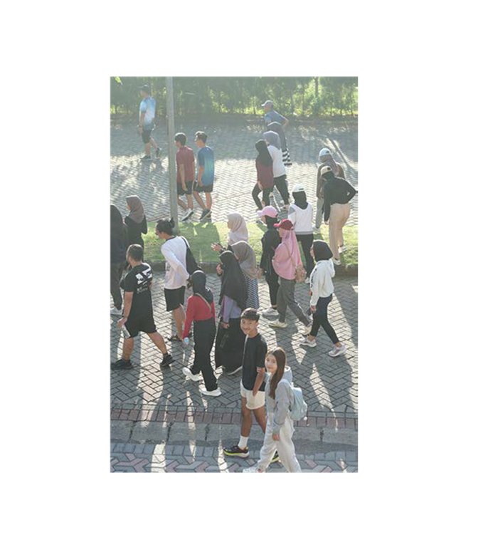 Upper: Mengenal Komunitas Jalan Kaki untuk Melihat Malang dari Dekat.