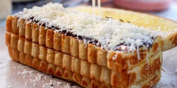 Foto hidangan roti bakar
