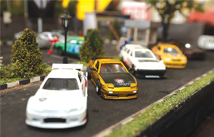 MIRIP AS LINYA : Deretan miniatur mobil JDM milik salah satu kolektor yang menjadi seri paling banyak diburu.