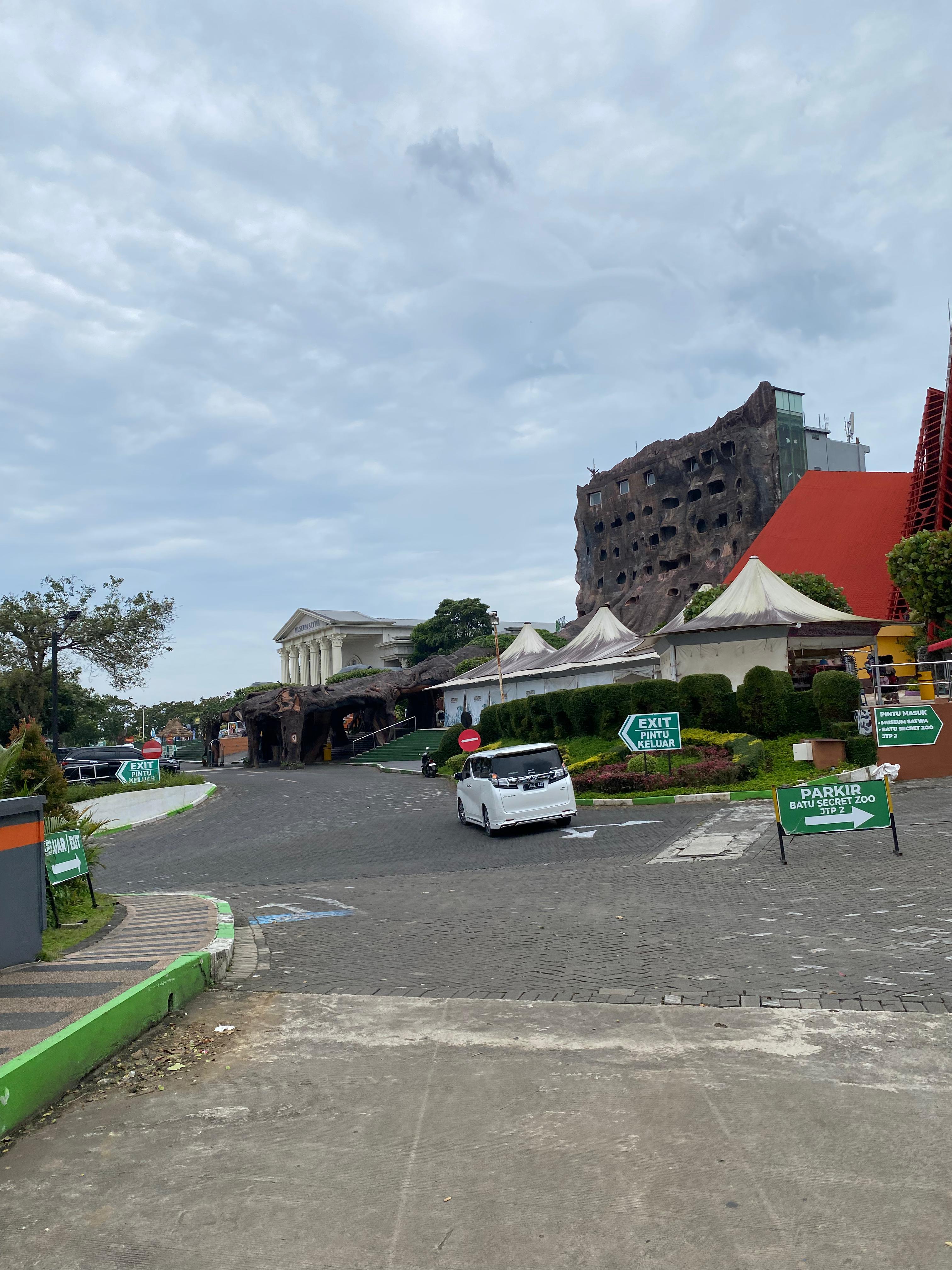 Liburan seru: bermain bareng keluarga di Jatim Park 2