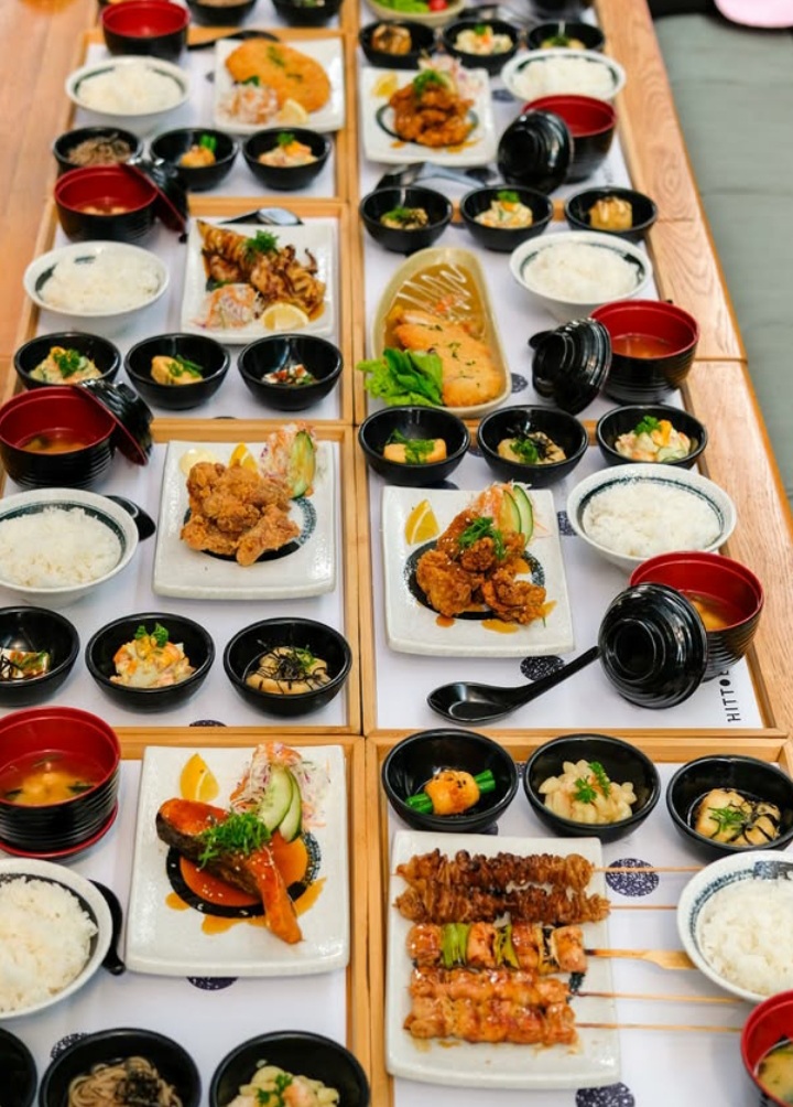 OISHII: Ilustrasi makanan Jepang yang sangat menggugah selera