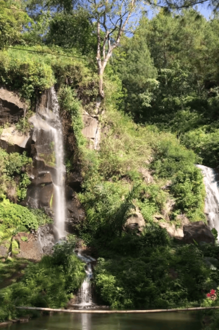 Pemandangan alam Coban Putri yang menarik banyak wisatawan