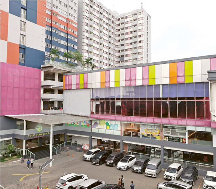 BELUM TUNTAS: Gedung Malang City Point tetap diperebutkan meski sudah ada hasil lelang. Sekitar 80 user (pembeli) meminta menggugat pengembalian uang pembelian ataupun kepemilikan unit.