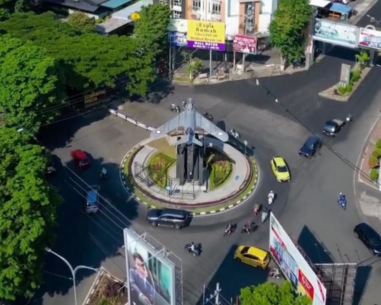 Lagi cari tempat nongkrong asyik? Ini dia deretan cafe hits di sekitar Jalan Pisang Kipas, Malang!