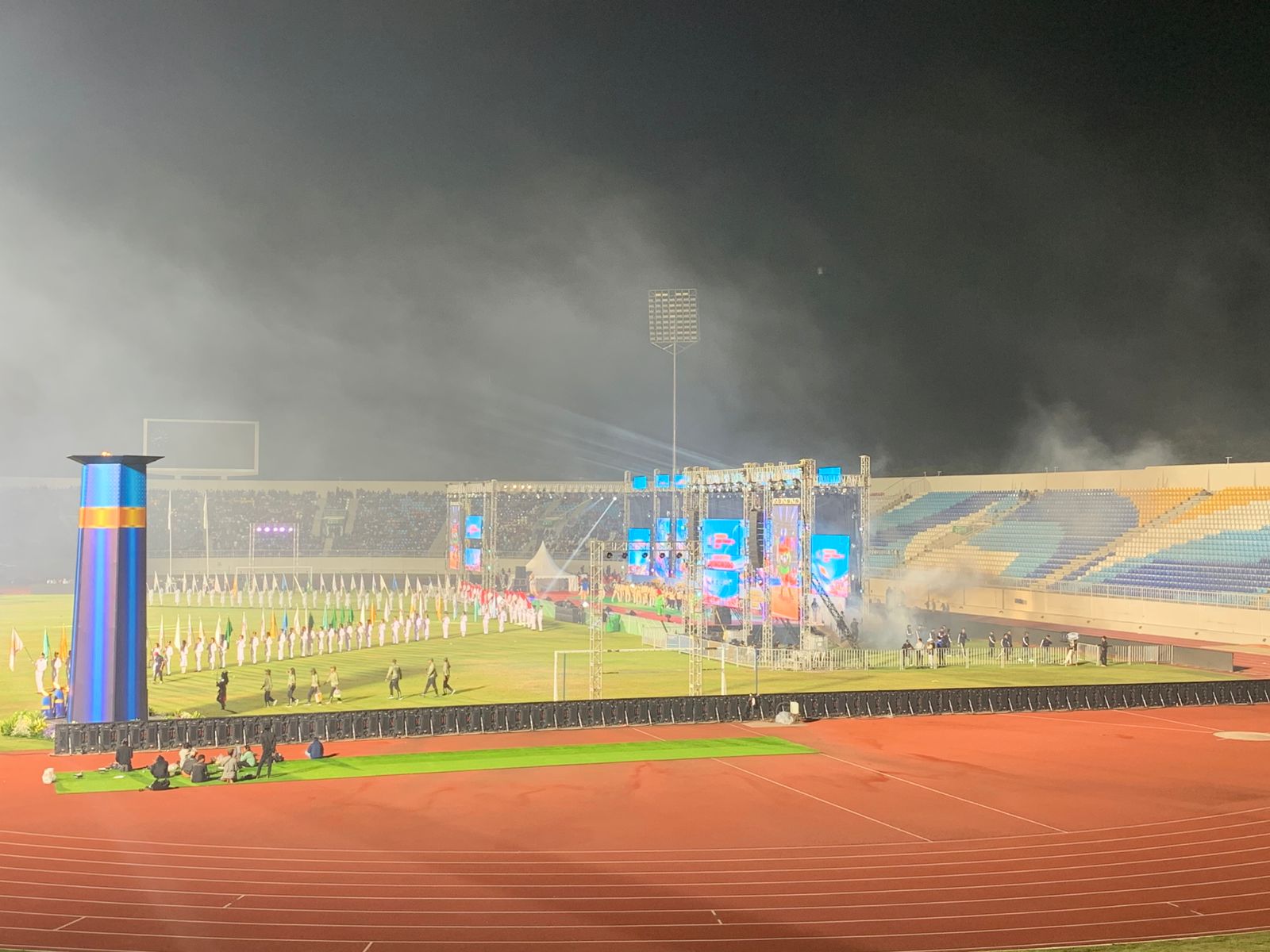 MERIAH: Stadion Kanjuruhan menjadi tempat upacara penutupan Porprov Jatim IX 2025.