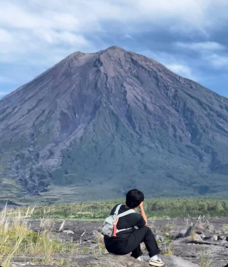 Wisata Alam di Kaki Gunung Semeru, Ini Rekomendasi Spot Terbaik di Malang