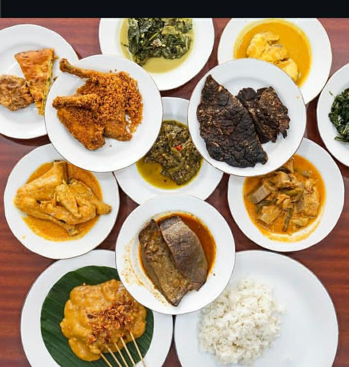 KHAS: aOlahan masakan padang yang mempunyai menu beragam dan cita rasa yang enak