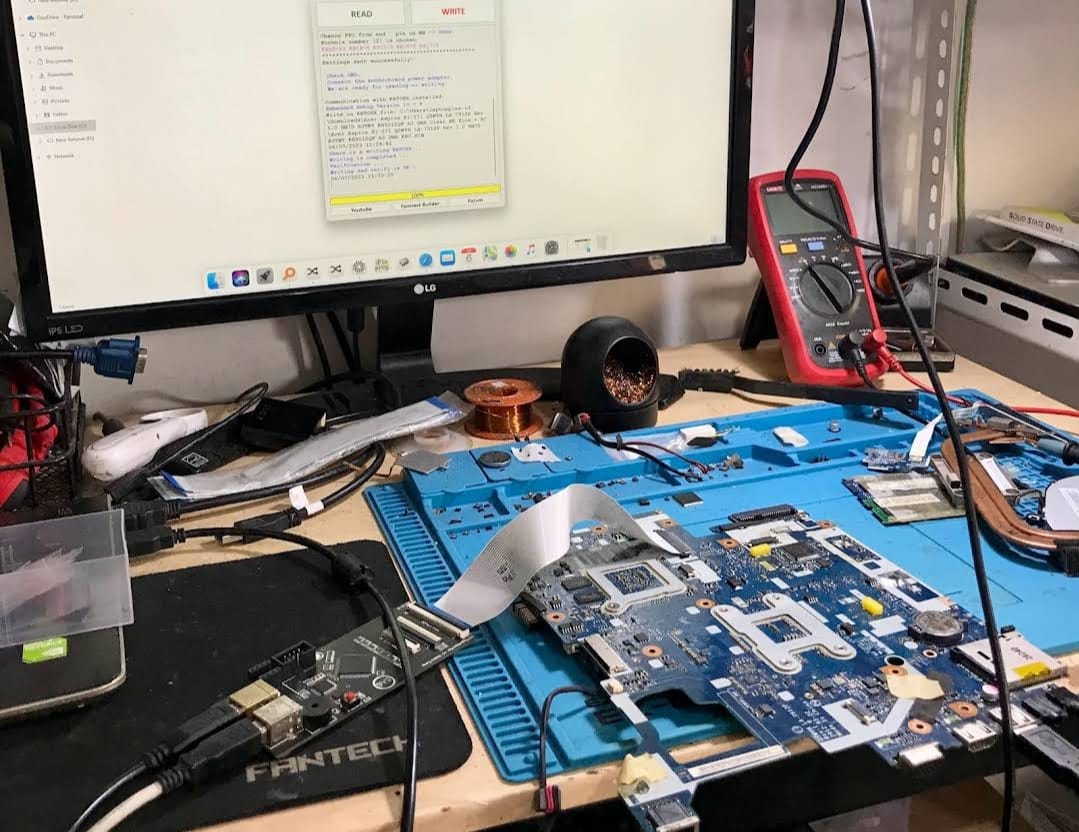 MURAH DAN CEPAT: Servis laptop di Laptop Plus ini cocok untuk kantong mahasiswa
