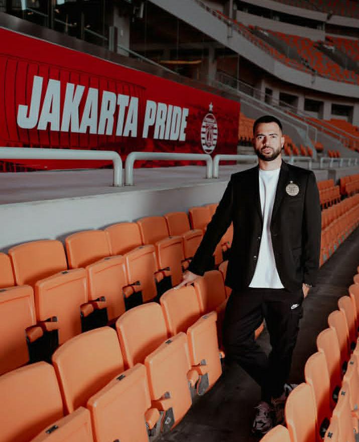 MENGAGETKAN: Jordi Amat gabung Persija Jakarta untuk mengarungi Liga 1 2025-2026