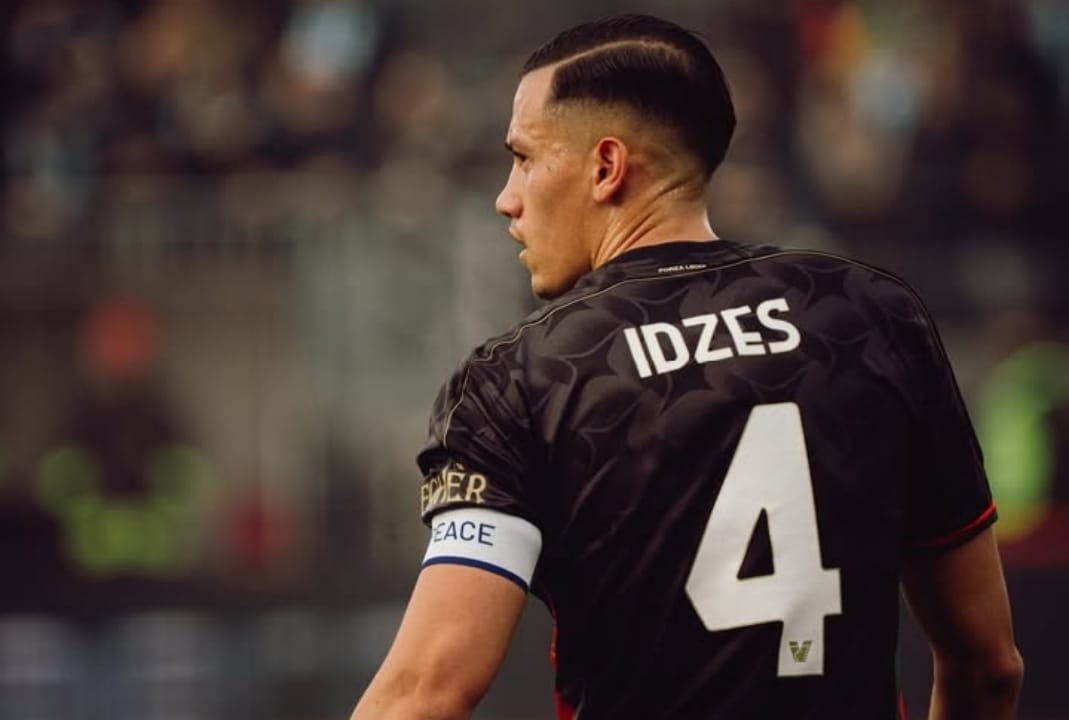 TANDA TANYA: Ke mana Jay Idzes akan berlabuh musim depan masih belum ada kejelasan. Kapten Timnas Indonesia ini tampaknya akan bertahan bersama Venezia jika tak ada tawaran pindah.