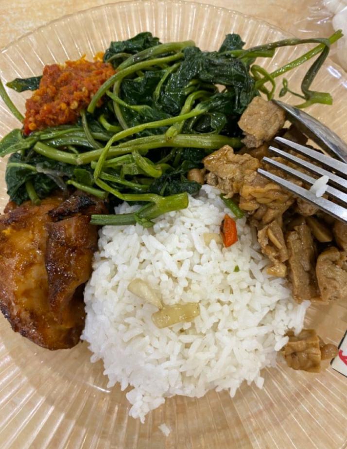 MURAH: Deretan makanan yang mempunyai harga ramah di kantong mahasiswa