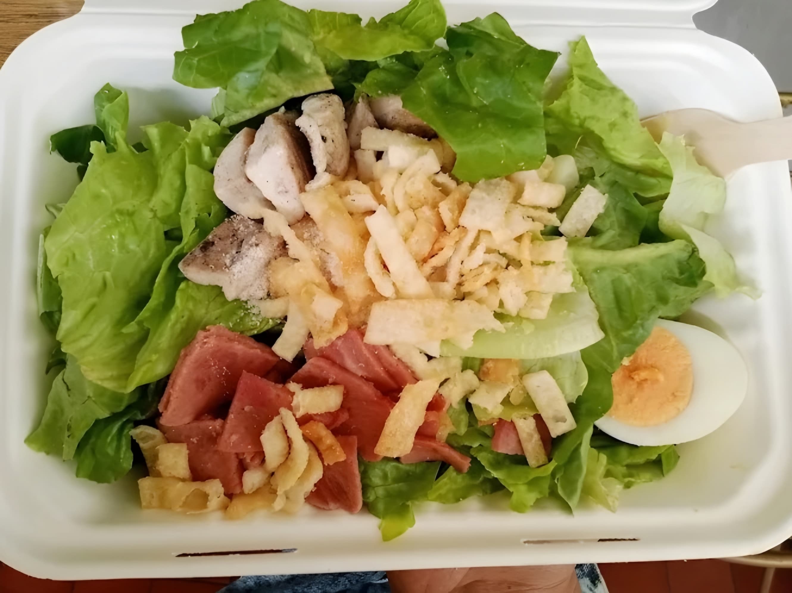 LEZAT: Salad sayur semakin populer seiring semakin trend makan sehat