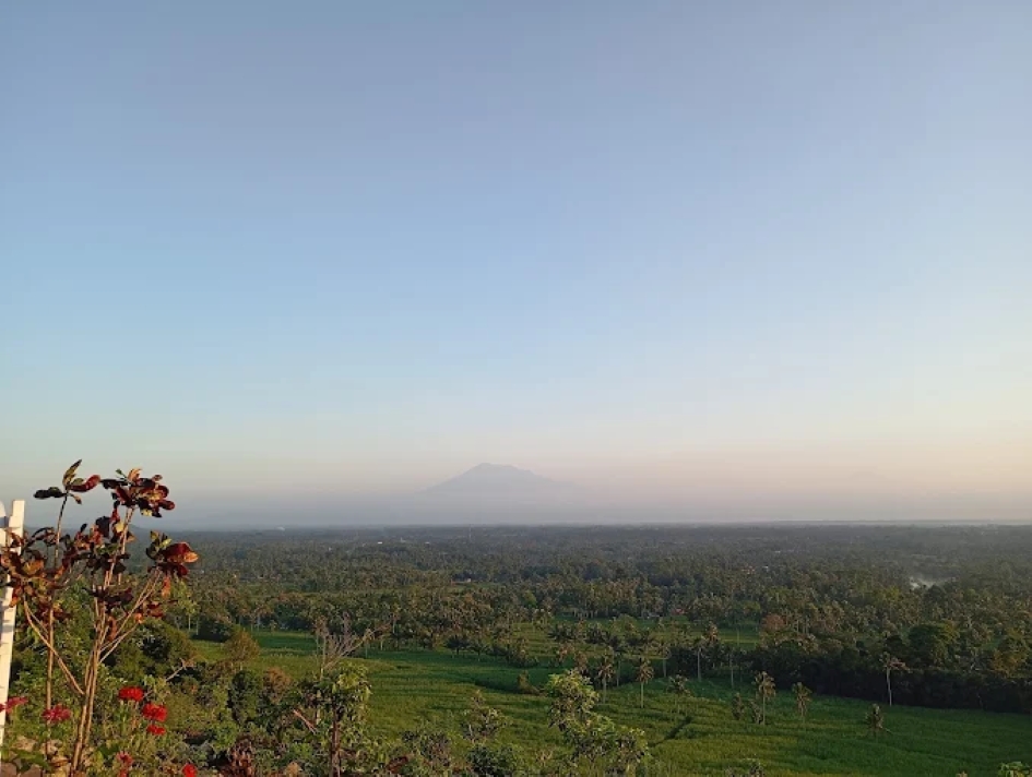 WISATA: Bupati Malang H M. Sanusi meresmikan rehabilitasi lahan berbasis agroforestry untuk perbaikan lingkungan dan ketahanan pangan di Gunung Gede, Desa Sumberejo, Kecamatan Gedangan.