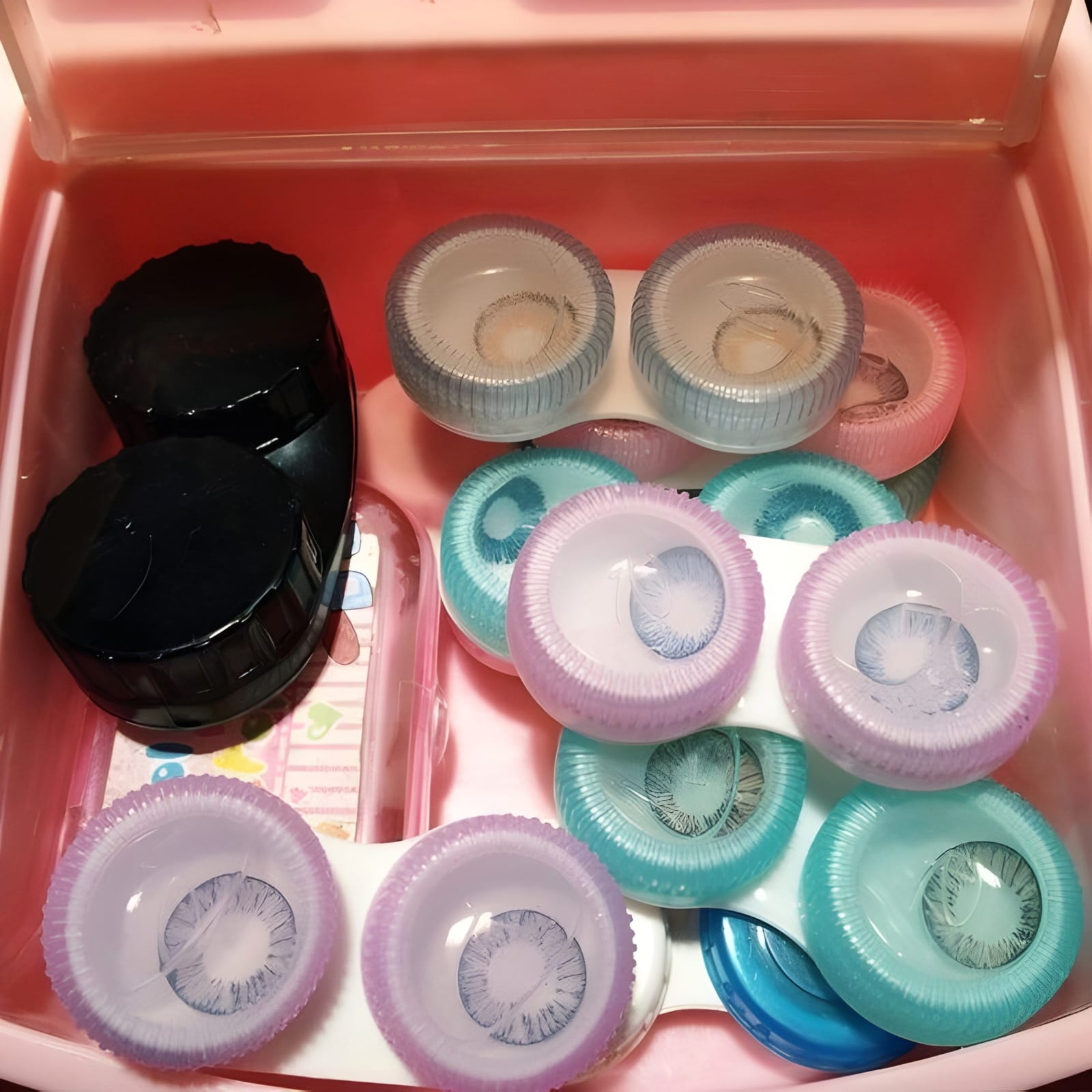 LENGKAP:  Toko softlens ini bisa kamu kunjungi jika ingin mencari softlens dan berbagai aksesorisnya