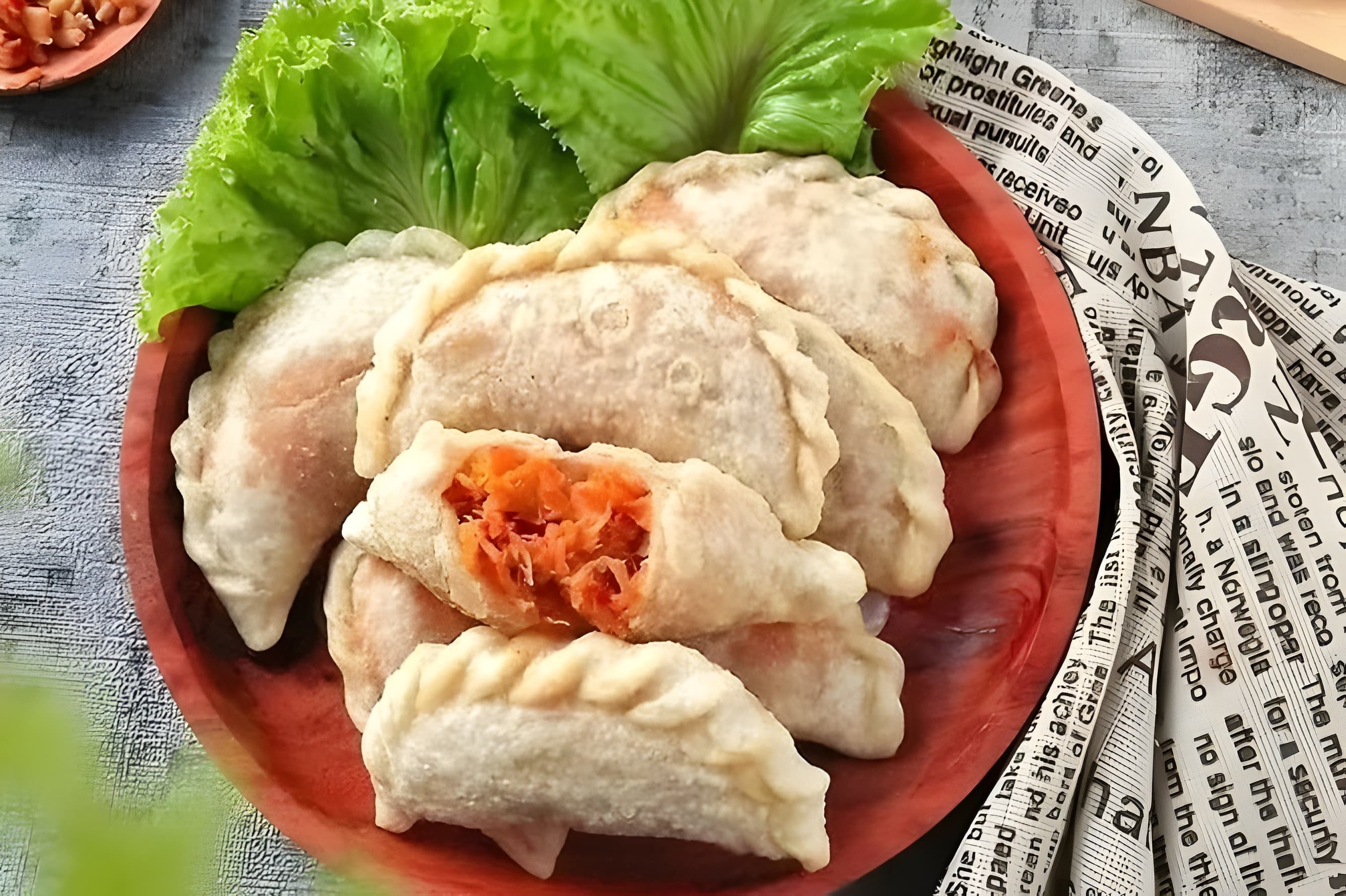 GURIH: Cireng isi Malang hadir dengan isian variatif seperti rendang, tuna pedas, hingga telur asin