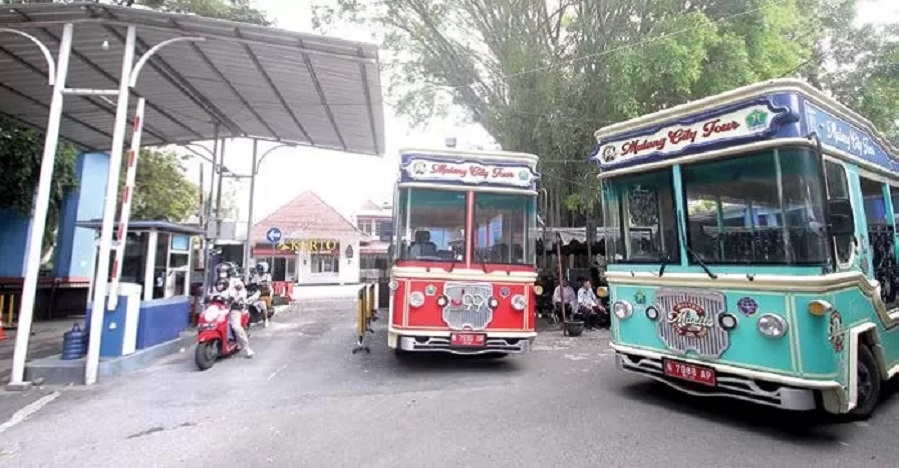 SEDIA: Bus Macito yang akan mengantarkanmu keliling Kota Malang.