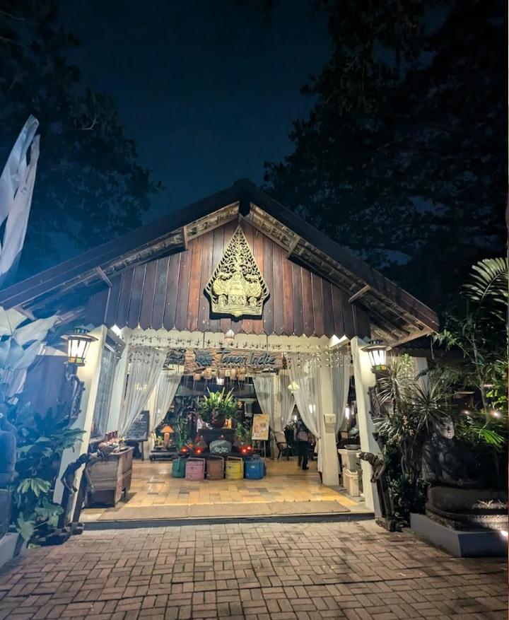 MENAKJUBKAN: Taman Indie, salah satu rekomendasi restoran bernuansa Jawa yang wajib di kunjungi&nbsp;di&nbsp;Malang
