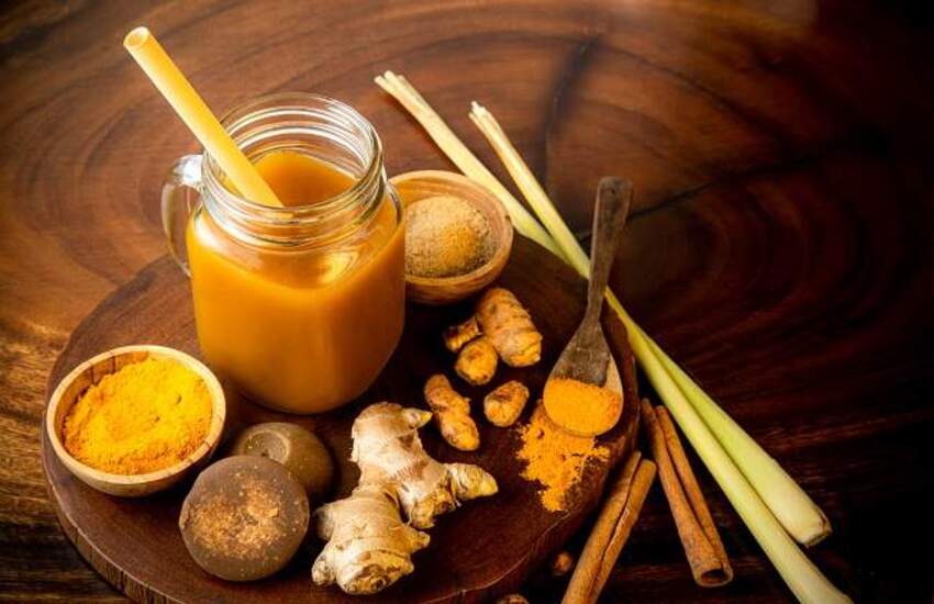 TRADISIONAL: Jamu selain sebagai warisan tradisional juga bisa menyehatkan tubuh