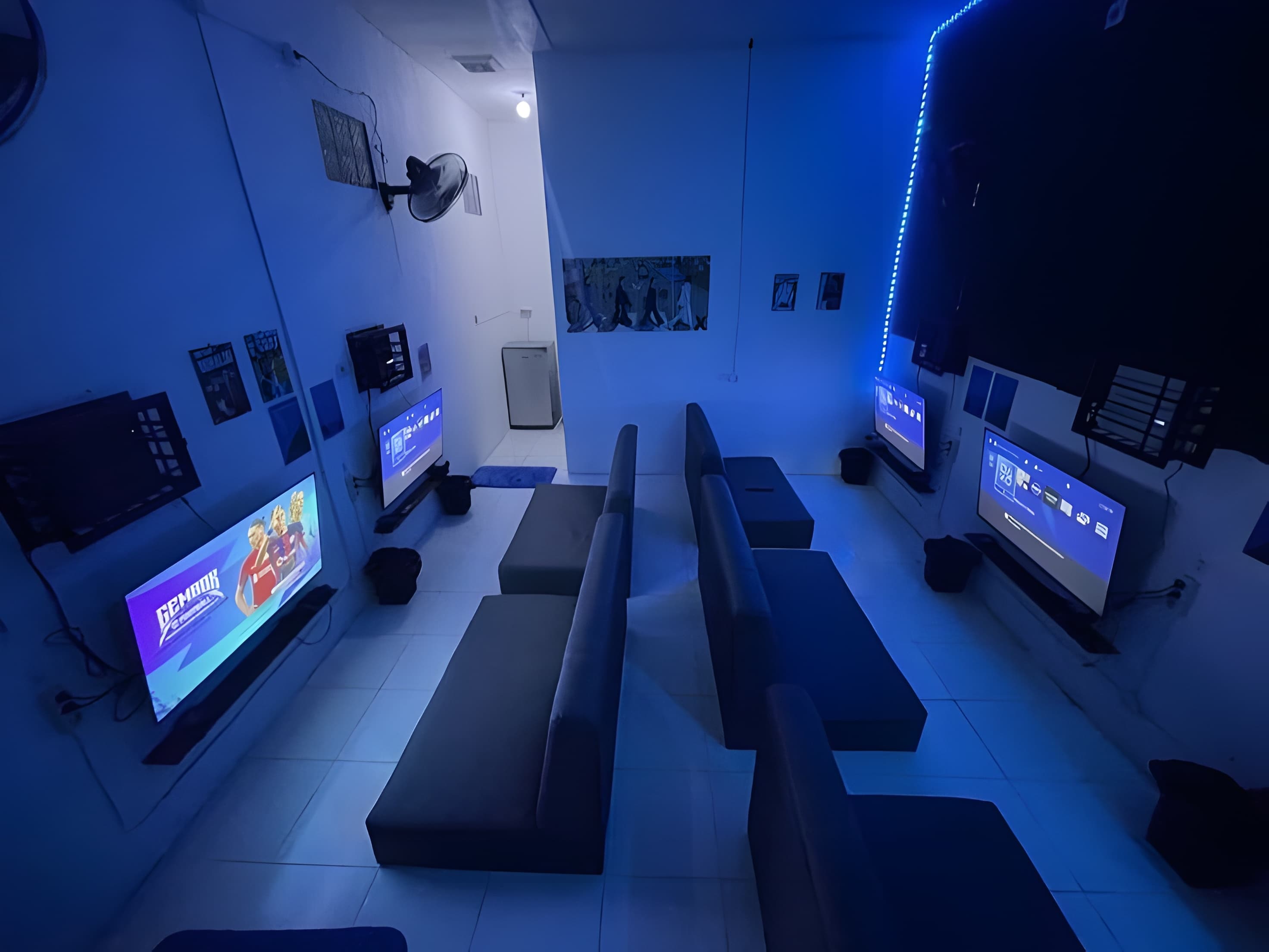 SERU: Rental PS dekat Dinoyo ini siap manjain kamu yang doyan main game dari sore sampai subuh bareng teman-teman!