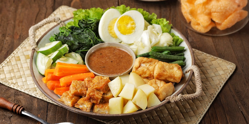 GADO-GADO: Top Rekomendasi Spot Gado-Gado di Kota Batu