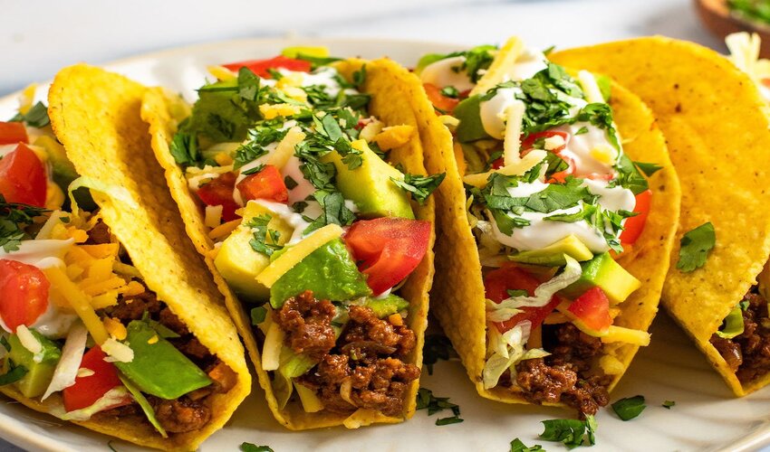 KRENYES-KRENYES: Tortilla diisi dengan sayur dan protein