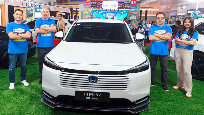 PRODUK UNGGULAN: New Honda HR-V RS e:HEV menjadi salah satu mobil hybrid yang dipamerkan di Honda Festipark di Mal MOG.