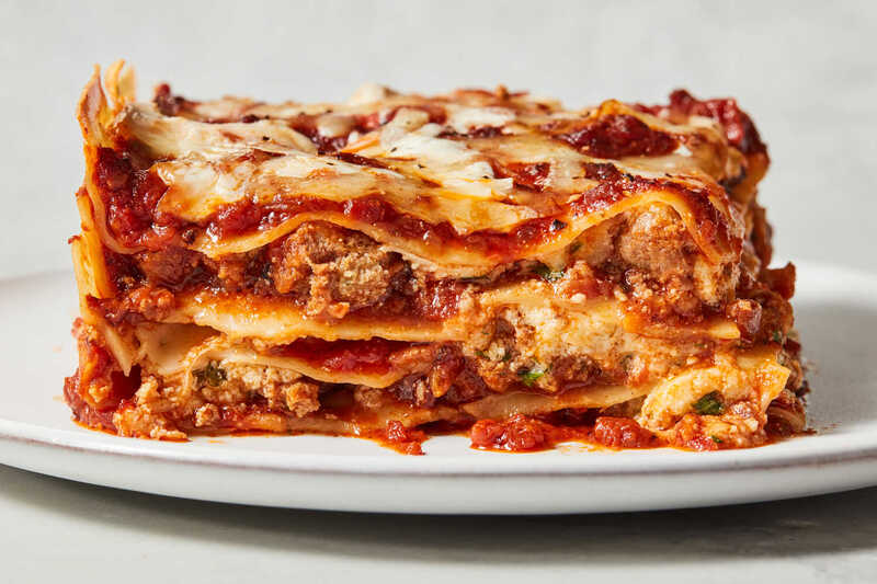 CREAMY: Khas italia dengan adonan dan lapisan daging