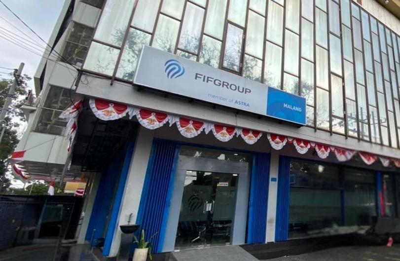 Kantor FIF GROUP Cabang Malang yang berlokasi di Jl.Buring No.Kav 3, RW.5, Oro-oro Dowo, Kec. Klojen, Kota Malang, Jawa Timur 65119.