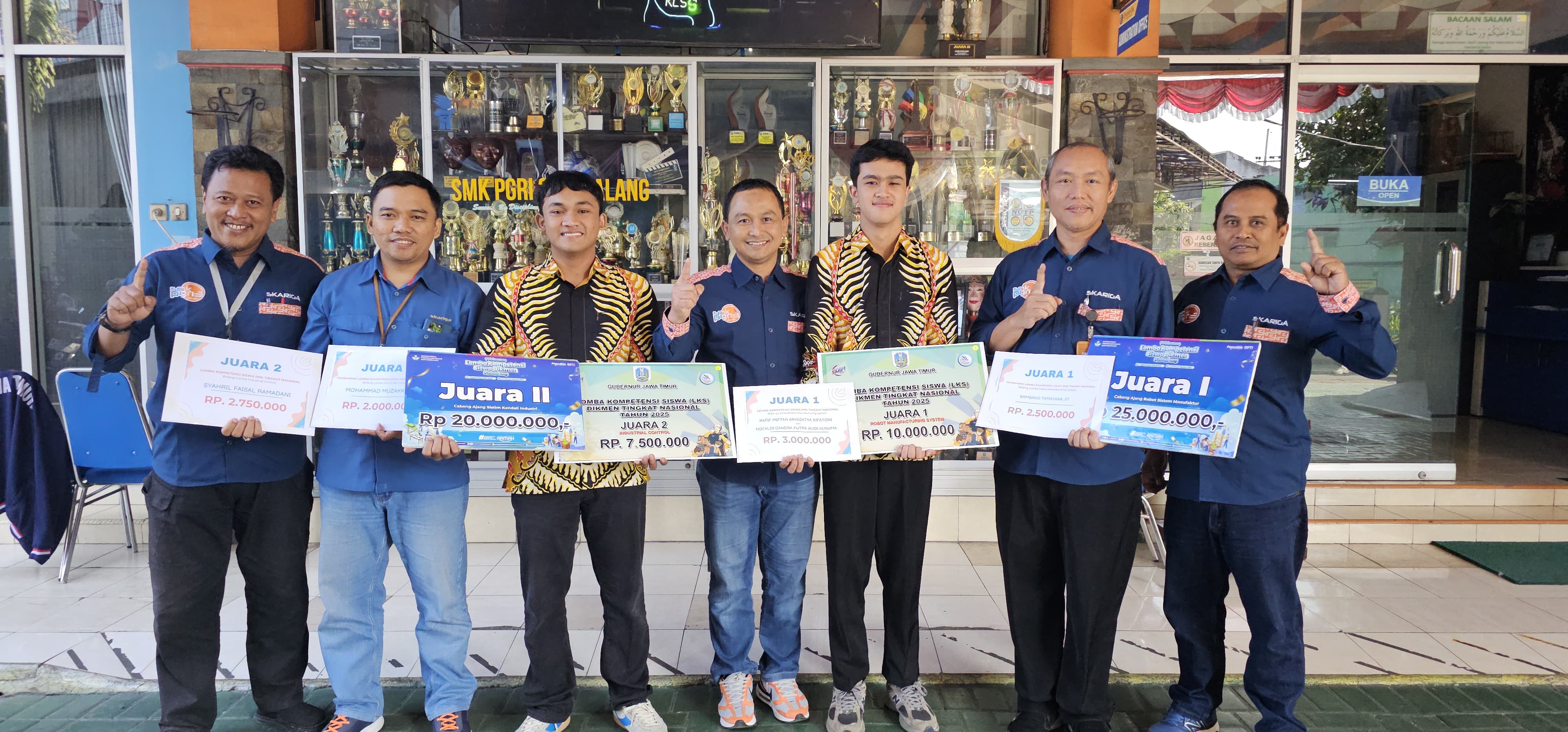 SMK PGRI 3 Malang Sabet Emas dan Perak di Ajang LKS Tingkat Nasional 2025.
