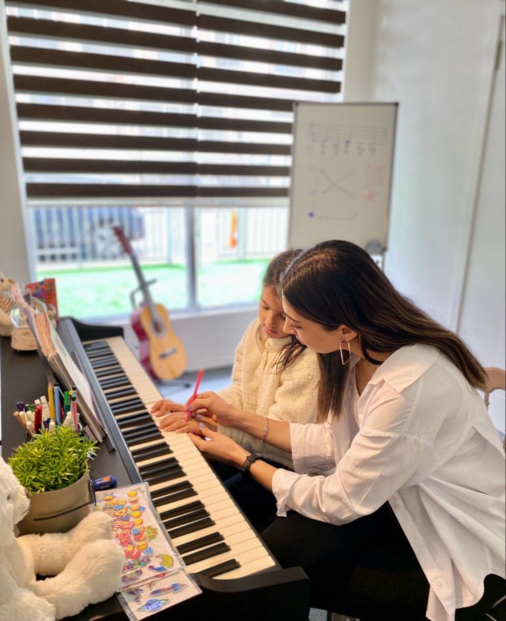 HARMONIS: Les piano di Malang ini siap membantu kamu menguasai teknik bermain musik dengan suasana belajar yang menyenangkan.
