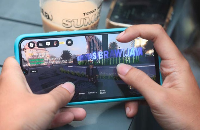 DIMINATI: Peta kampus virtual seperti UM dan UB di Roblox banyak menarik ribuan pengunjung.