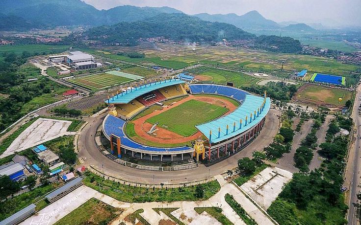 SEMAKIN TERJANGKAU: Arema FC  membuat tiket bundling yang bisa dinikmati satu keluarga
