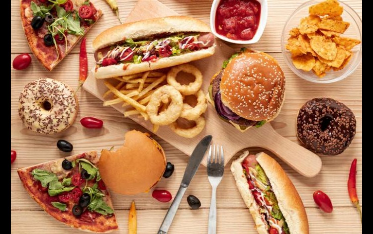 WADUH: Dampak buruk fast food untuk kesehatan yang sering dianggap remeh oleh anak kos