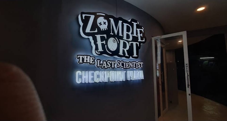 Zombie Fort: The Last Scientist di Taman Rekreasi Sengkaling