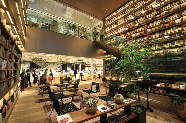 Library cafe nyaman cocok untuk nugas
