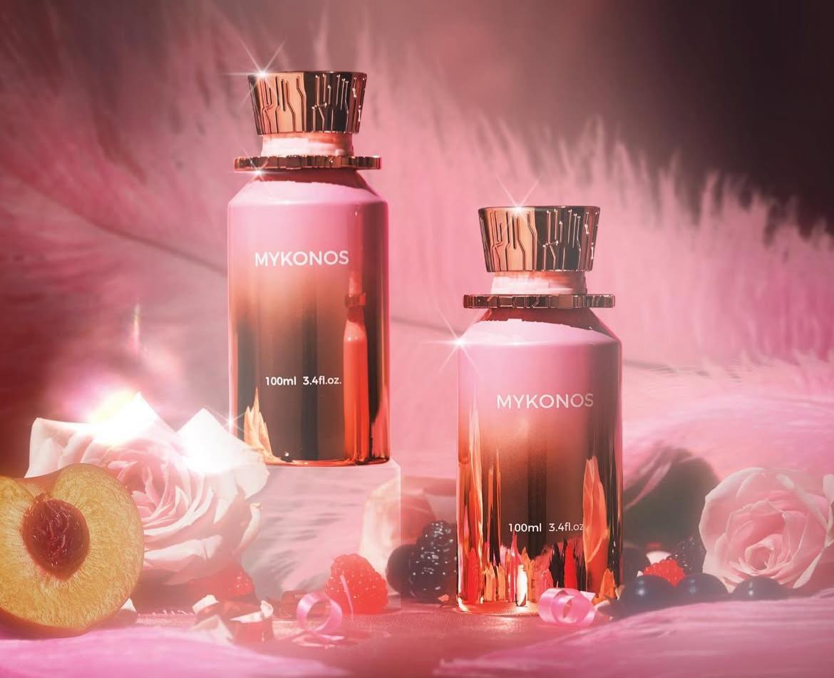 Salah satu parfum dari brand Mykonos dengan desain botol produk yang menarik